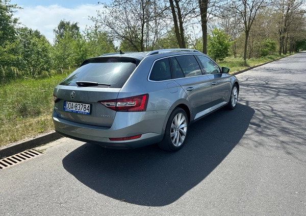 Skoda Superb cena 85000 przebieg: 170173, rok produkcji 2019 z Zaklików małe 56